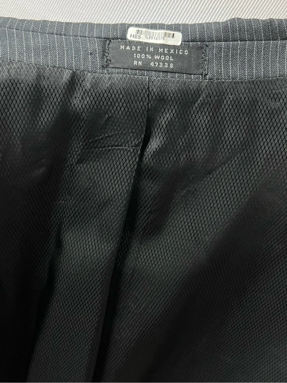 Jones New York Men's 42R Blazer Jacket 35x32 Pants Gray Pinstripe Wool Suit